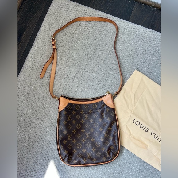 Louis Vuitton Handbags - Louis Vuitton Odeon Pm Monogram